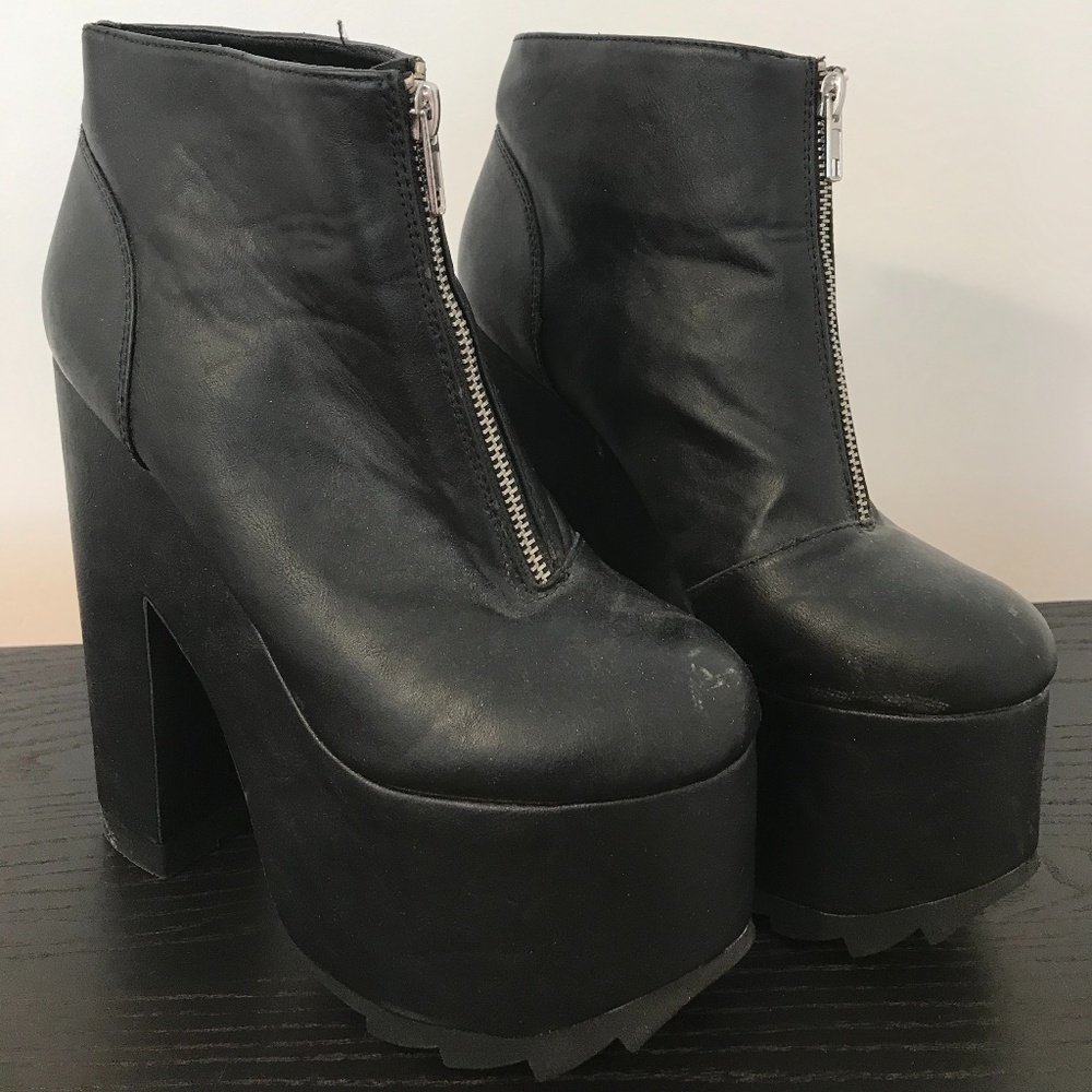 PLATFORM YRU BOOTS NIGHTMARE